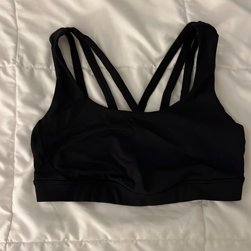 Black lululemon energy bra